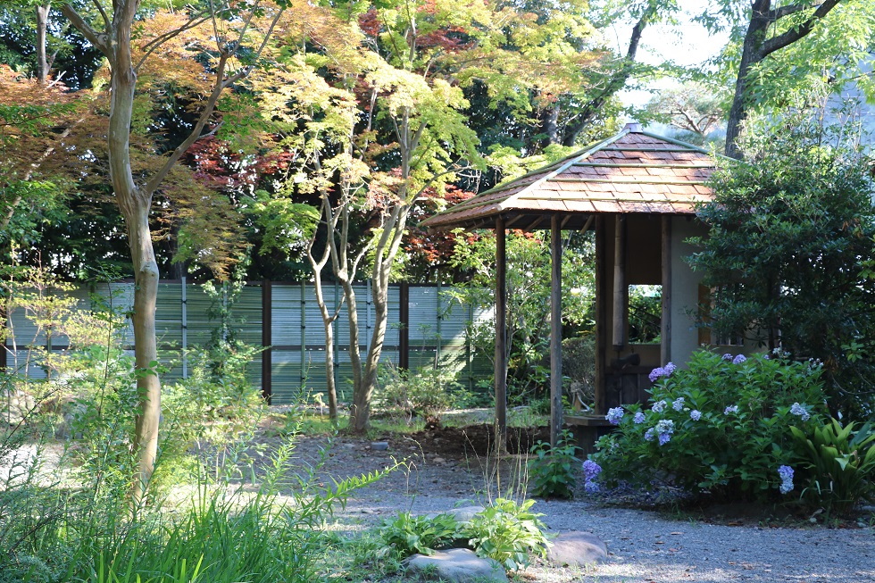茅ヶ崎市の庭づくり・エクステリアを相模庭苑がプロデュースします
